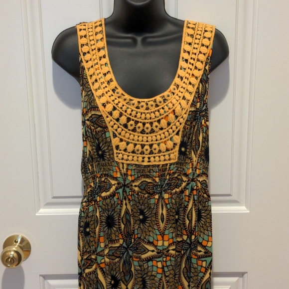 Gorgeous Abstract Print Maxi Dress - Picture 2 of 5